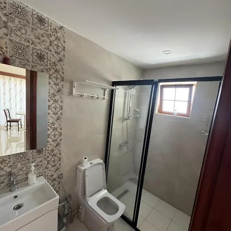 Happiness Guest house *