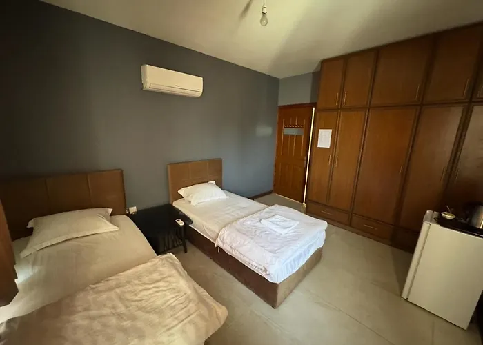 Happiness Penzion 3*