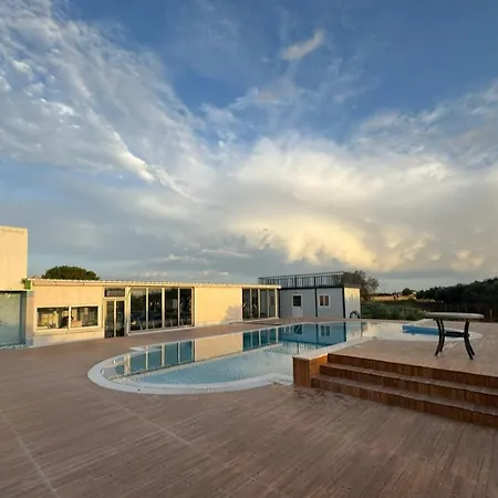 Happiness Konukevi 3*