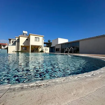 Konukevi Happiness 3*