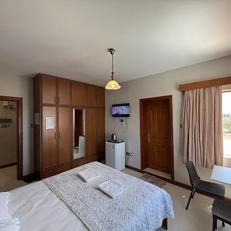 Happiness Konukevi 3*